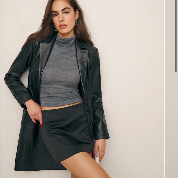 Reformation Carla low rise satin Black Mini Skirt - Picture 3 of 6